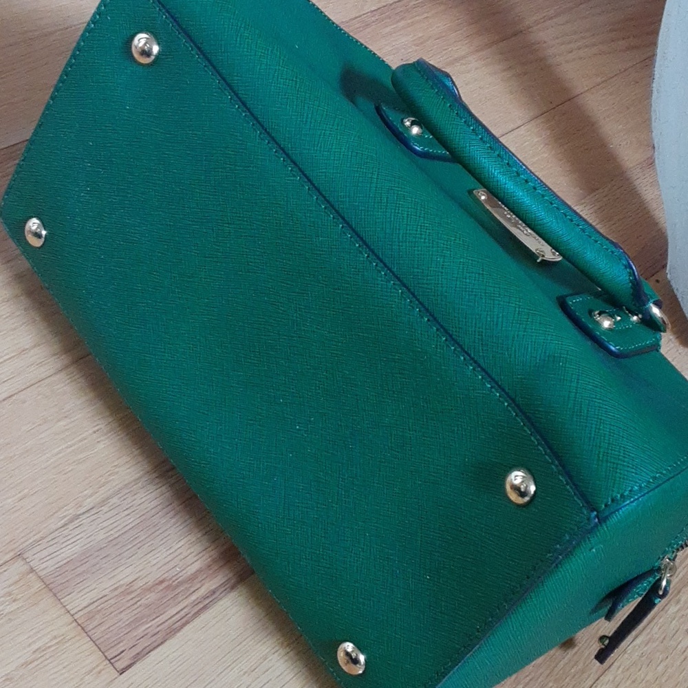 Michael Kors Green Saffiano Dome Satchel with Gold Hardware - Picture 7 of 12